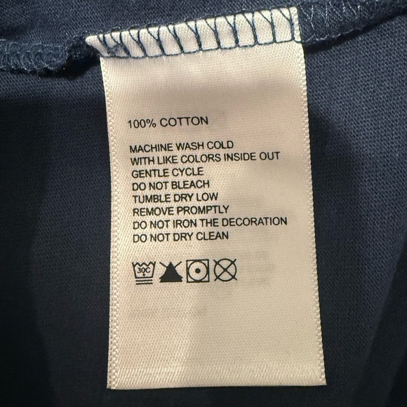 NWT - Tommy Bahama Men’s 
FAST & FURRIEST LONG SLEEVE TEE 
Size - Small - Picture 10 of 11